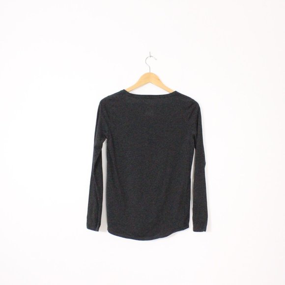 *George V Neck Grey Long Sleeve - Picture 3 of 3